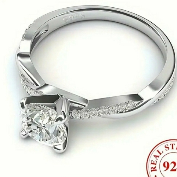 Woman's cubic Zirconia sterling silver stamped 925 - Picture 6 of 10